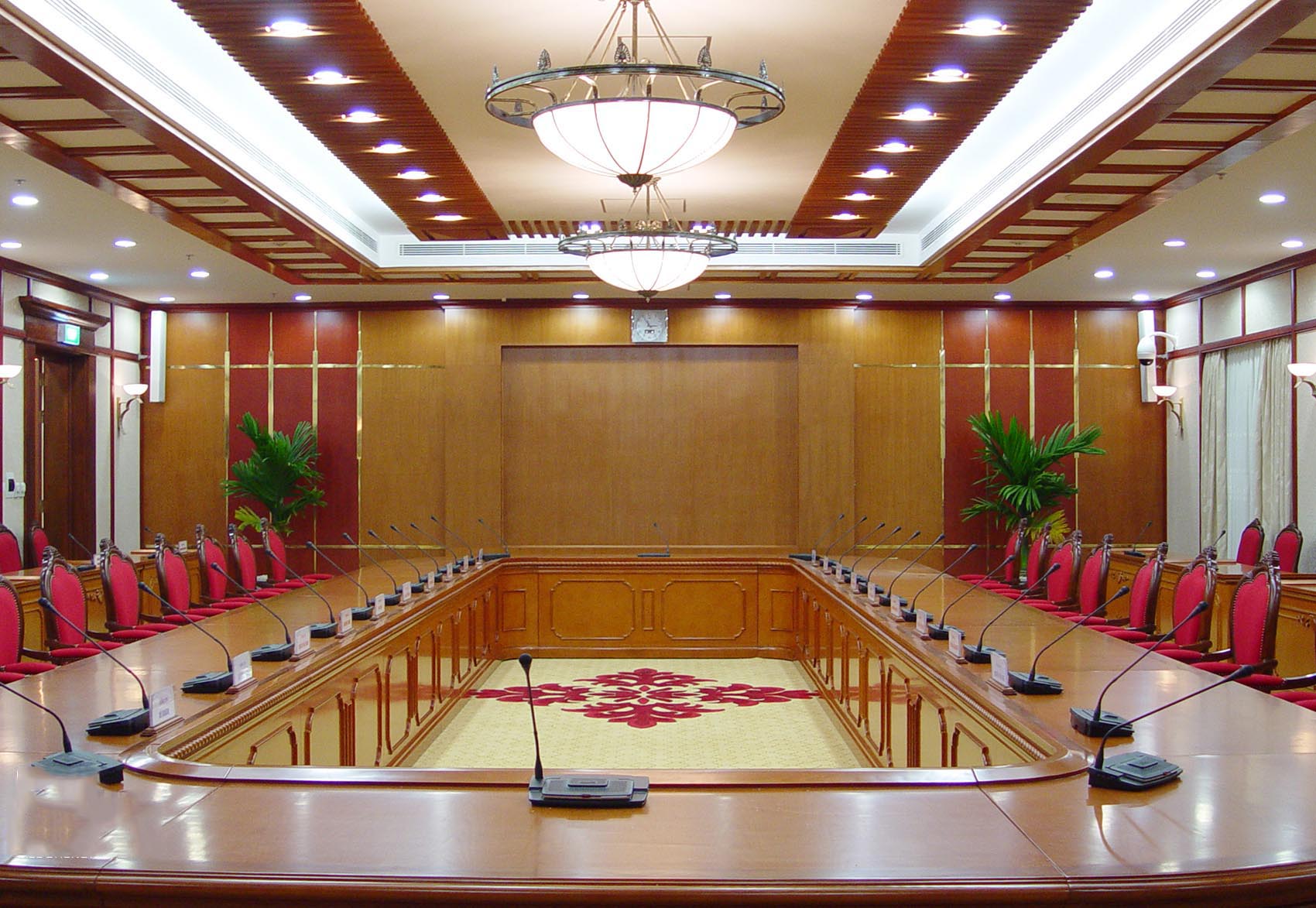 am-thanh-phong-hophoi-thao hệ thống âm thanh phòng họp, âm thanh hội trường